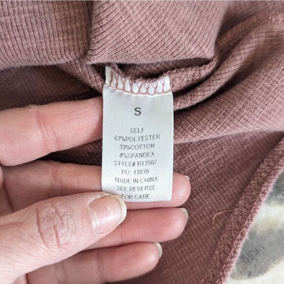 Altar'd State Pink Puff Sleeve Bodysuit - Picture 7 of 9